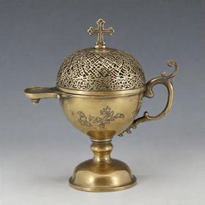 Encensoir suspendu en laiton Sanctum Light Brûleur d'encens d'église vintage pour une ambiance cérémonielle et spirituelle - Product Image 2