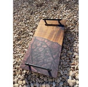 Plateau de service en bois et résine de qualité supérieure avec poignées en fer, design moderne, léger, pour la décoration de la maison et des mariages - Product Image 6