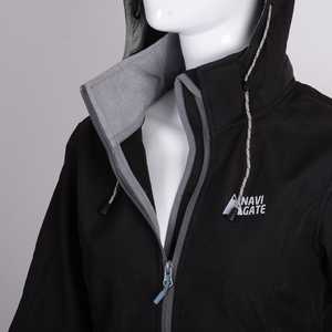 Chaqueta Polar Bonded para mujer Ropa de abrigo de satén de gran tamaño negra con cuello de piel de oveja PU y capucha Logotipo personalizado Longitud corta - Product Image 5