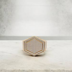 Anillo de Hombre con Piedra de Moissanita Redonda Brillante de 2.00 Quilates, Color F-G/VS, Fabricado en Plata de Ley 925 - Product Image 4