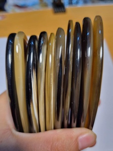 Outil de massage naturel à corne apaisant les muscles soins doux sensation de relaxation à tout moment n'importe où - Product Image 4