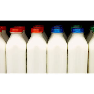 NaturePure Leche Descremada Solo Lácteos, Sin Grasa - Product Image 2