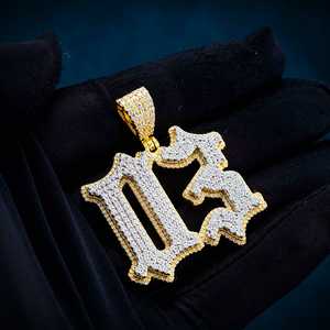 Colgante Solitario Personalizado de Moissanita D3 VVS con Acabado en Oro de 14K, Corte Brillante, 10.5ctw, Engaste de Garras, Amuletos Únicos y Elegantes para Regalo Unisex - Product Image 5