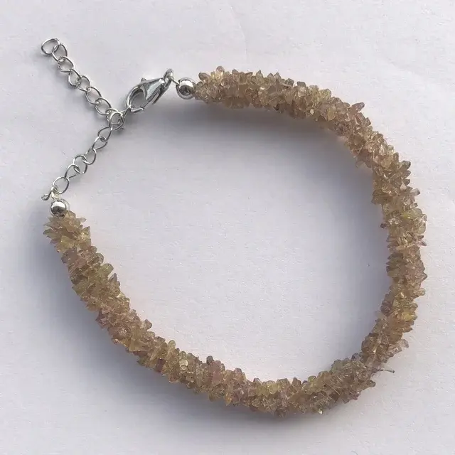 Cambio de color natural Granate Chips sin cortar Piedra Cuerda trenzada Pulsera con cuentas Joyería con cierre de plata esterlina del fabricante