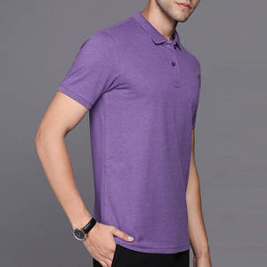 T-shirt polo léger pour hommes Meilleures choses Vente à chaud Top Tendance disponible en prix de gros polos pour hommes avec logo personnalisé - Product Image 4