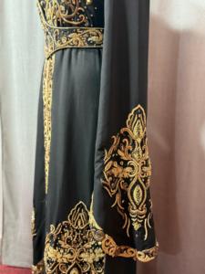 Belle élégante robe caftan perlée tissu crêpe broderie à la main pour les fêtes de mariage droite vêtements islamiques naturels - Product Image 5