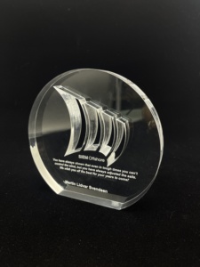 Trofeos de cristal personalizables 2025, medallas, modelos de variedad, impresiones UV brillantes, premios de campeón, trofeos de productos, medallas, placas - Product Image 6