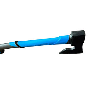 Hache-faucille forgée avec poignée en fibre de verre et manche enveloppé de TPR - Product Image 5