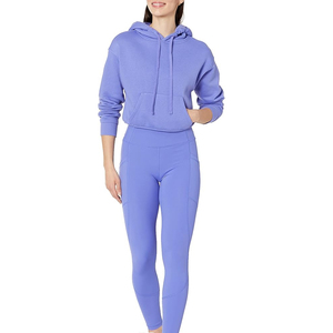 Conjunto de sudaderas con capucha recortadas de ropa de calle de diseño personalizado Conjunto de sudaderas con capucha recortadas de mujer de calidad superior superventas - Product Image 1