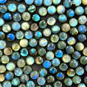 8mm Flashy Natural <b>Labradorite</b> Stone Round Flat Back Loose Cabochon Gemstone for Jewelry Making Wholesale India Supply in Bulk - Product Image 2