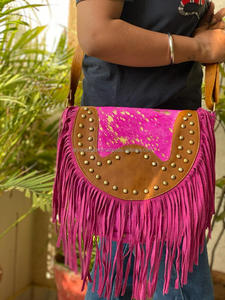 Bolso de mano de piel metálica estilo bohemio para mujer, bolsa de hombro de cuero con flecos cruzados, Color rosa - Product Image 4