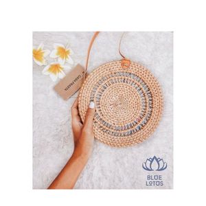 Bolsa de ratán ecológica de LOTO AZUL Tamaño personalizado 18cm de diámetro con decoración de cadenas-Precio bajo de Vietnam - Product Image 2