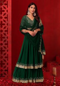 Tenue de mariage festive, lehenga choli en georgette brodé de sequins et de zari avec dupatta en tulle vert et bordure en dentelle - Product Image 5