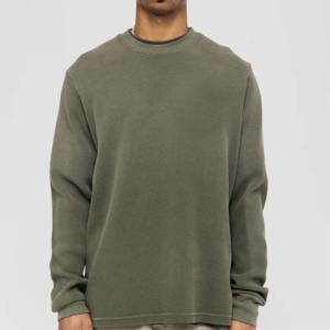 Sweat-shirt à col rond élégant pour homme-Parfait pour les tenues décontractées et le confort de tous les jours-Tissu et coupe de haute qualité - Product Image 1