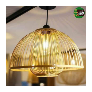 La lampe suspendue en bambou au design unique fait à la main offre un éclairage écologique pour les maisons, les restaurants et les intérieurs décoratifs accueillants - Product Image 1