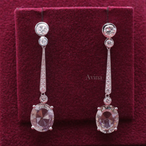 Boucles d'oreilles pendantes ovales en diamant cultivé en laboratoire certifié IGI en or blanc/jaune et rose 18 carats |   Boucles d'oreilles longues de luxe serties de diamants - Product Image 6