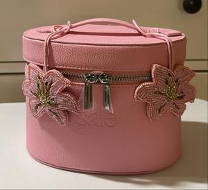 Breloques de sac brodées de perles avec logo personnalisé, vente en gros, breloques de sac brodées de perles faites à la main par glowin fashion - Product Image 1