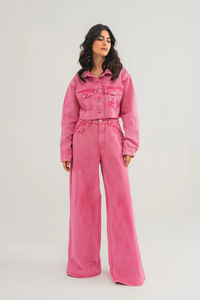 Veste en jean imperméable lavée pour femmes la plus vendue veste en jean de couleur unie de haute qualité la plus récente conception avec service OEM - Product Image 2