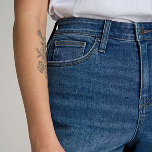 Shorts en jean toile respirants pour femmes, coupe classique, qualité supérieure, marque privée, service OEM, prix abordable et tendance - Product Image 2