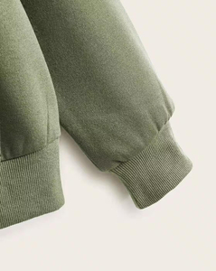 เสื้อฮู้ดผู้ชายแบบซิป ผ้าฟลีซคอตตอน 100% ให้ความอบอุ่น นุ่ม สวมใส่สบาย ทรงหลวม สไตล์สตรีทแวร์ ไซส์ใหญ่ ซิปเต็มตัว รับสกรีนโลโก้ตามแบบ OEM - Product Image 3