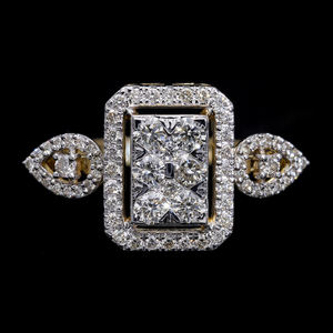 วงแหวนทรงเรขาคณิตสีขาวทอง14K พร้อมภาพลวงตาตัดมรกตและเพชรกลมธรรมชาติประดับด้วยรัศมีและรูปทรงลูกแพร์ - Product Image 2