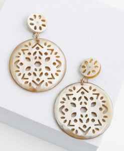 ชุดหูฟังอะคริลิคสำหรับผู้หญิงต่างหูเรซินสีขาวและน้ำตาลใหม่ล่าสุด - Product Image 3