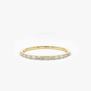Anillo de Diamantes Baguette Ultrafino Apilable de Media Eternidad, 0.15 Quilates, Color G, Claridad VS, Oro Sólido de 14K, Joyería Hecha a Mano - Product Image 3