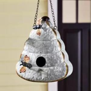 Nichoirs en métal galvanisé fabriqués à la main avec une finition rustique parfaite pour améliorer l'esthétique du jardin et l'attraction des oiseaux - Product Image 6