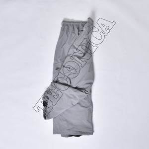 Pantalon de neige respirant et imperméable pour hommes OEM/ODM, unisexe pour le ski, l'hiver, vêtements d'extérieur avec doublure 100% polyester/coton - Product Image 2