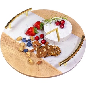 Plateau rond décoratif en marbre blanc et en bois, avec poignées en métal, 1 pièce, offre spéciale - Product Image 1