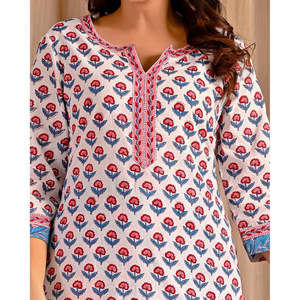 Traje étnico Anarkali de algodón estampado Butta Block blanco y rojo para mujer, ideal para fiestas y ocasiones especiales, hecho con tela de red. - Product Image 2