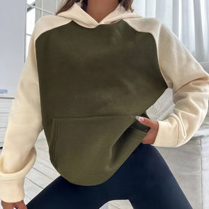 Sweat à capuche oversize pour femme doublé en douceur, 100% coton, écologique, logo sur le devant, pelucheux, confortable et coupe décontractée pour un usage quotidien - Product Image 2
