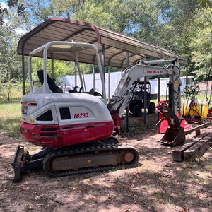 Prix d'usine, mini-excavatrice sur chenilles hydraulique Takeuchi TB230 de haute qualité, nouvelle arrivée, unité d'occasion en vente, mini-excavatrices pas chères - Product Image 1