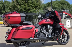 Motocyclette de tourisme neuve Indian Motorcycle Roadmaster PowerPlus Dark Horse 2026 assemblée avec moteur 112 et PowerBand - Product Image 3