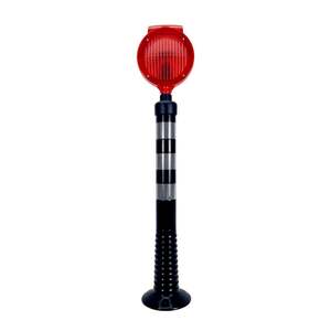 Kit de feux de signalisation solaires noirs avec clignotant rouge, étanche IP68, en aluminium et plastique, avec réflecteurs blancs en PC pour balisage routier - Product Image 1