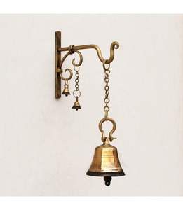 Timbre de puerta de latón hecho a mano con tallas clásicas perfecto para espacios espirituales, eventos sagrados y reuniones religiosas - Product Image 3