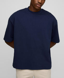 OEM T-shirt à col rond élégant de haute qualité Tissu doux et respirant avec coupe moderne 220g-280g pour un usage quotidien Motif solide - Product Image 1