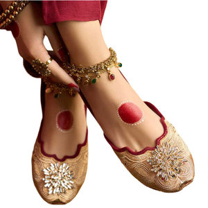 รองเท้าคุสซ่าผู้หญิง ดีไซน์พิเศษ คุณภาพพรีเมียม พื้นรองเท้าหนังแท้กันลื่น ใช้ได้ทุกฤดู จัดส่งตรงจากโรงงาน มีสินค้าพร้อมส่ง - Product Image 1