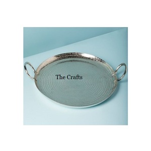 Plateau de service martelé en acier inoxydable Leaf Design pour accessoires d'hôtel et de restaurant Plateau de service alimentaire à bon prix - Product Image 2