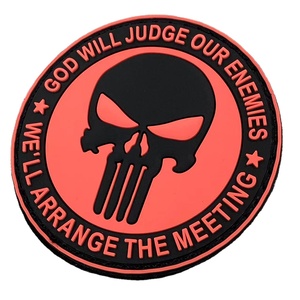 แผ่นปะยางพีวีซีลายหัวกะโหลก สีแดงดำ โลโก้สั่งทำ ติดด้วยแถบตีนตุ๊กแก โลโก้แบรนด์ วงกลมยุทธวิธี ตัวอักษรภาษาอังกฤษ - Product Image 1