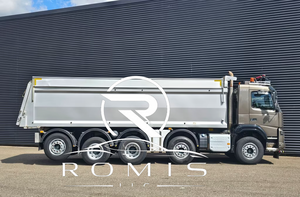 Camion Ribaltabile Volvo FMX10X4HYVA con Motore, Garanzia di 1 Anno, Sistema Completamente Idraulico - Product Image 2