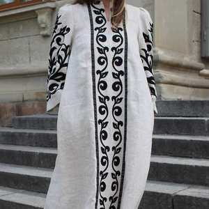 Ropa de mujer de moda Boho bordado a mano fuera del hombro desgaste del partido mejor y largo vestido ucraniano colección de invierno - Product Image 1