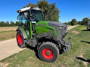 Tracteur Fendt 211 Vario Modèle FT211VG3 Bonne condition - Product Image 2