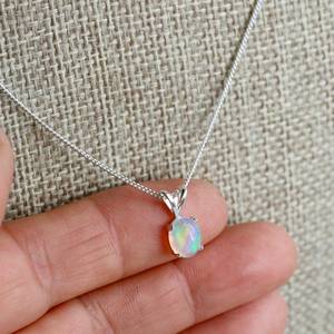 Delicado Collar con Colgante Ovalado de Ópalo Welo Etíope, Plata de Ley 925, Joyería en Capas, Elegante, para Mujer, en Caja de Regalo de Lujo - Product Image 2