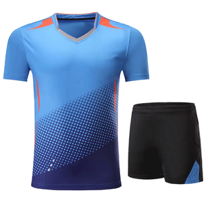 Ensemble de vêtements de tennis personnalisés de haute qualité Vêtements de sport en polyester respirant avec short à sublimation pour le nom de l'équipe Prix - Product Image 1