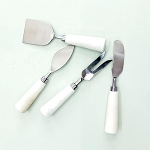 Esparcidor de queso con mango redondo de mármol blanco de acero inoxidable, rebanador y esparcidor de queso pulido plateado - Product Image 5