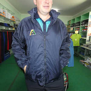 Nuevos conjuntos de moda para hombre, conjunto de pantalones cortos de nailon, conjunto hecho a medida para hombre, conjunto corto cortavientos de dos piezas de poliéster con cremallera para hombre - Product Image 6