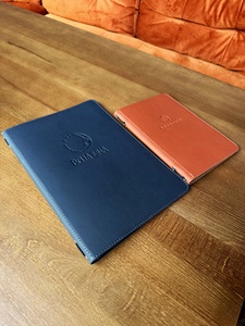 Soporte y carpeta de menú de madera de alto grado personalizado de 9x12 pulgadas para restaurante, cafetería, bar, cubierta de libro de menú personalizado - Product Image 2