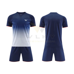 ชุดยูนิฟอร์มฟุตบอลออกแบบมาใหม่พร้อมโลโก้ของทีมชุดนักฟุตบอลที่ปรับแต่งได้ไม่เหมือนใคร - Product Image 1