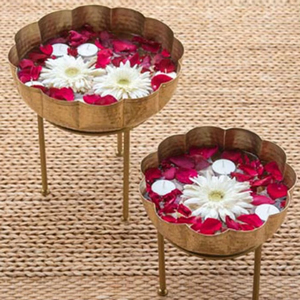 Bol décoratif en métal finition dorée, élégant, fait à la main, pièce maîtresse pour la table à manger, le salon et la décoration de la maison - Product Image 1